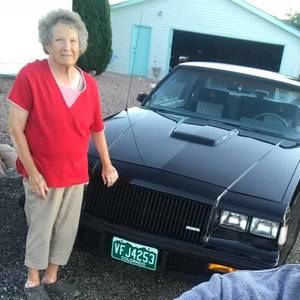 Meet your Posher, Faye